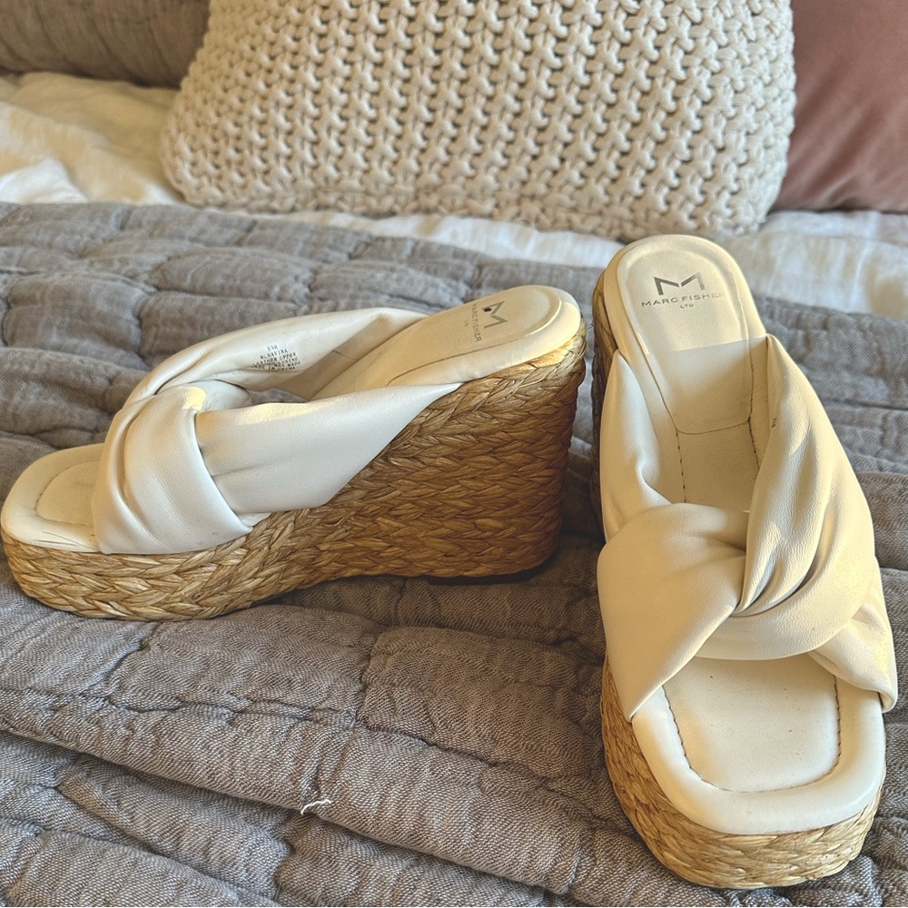 Marc Fisher wedges 8.5